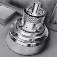 德國(guó)SMW-AUTOBLOK封閉式中心動(dòng)力卡盤IR-C 660